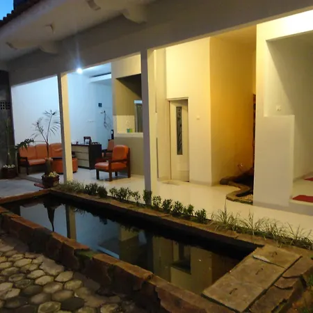 Pendowo Huis Guest House-3